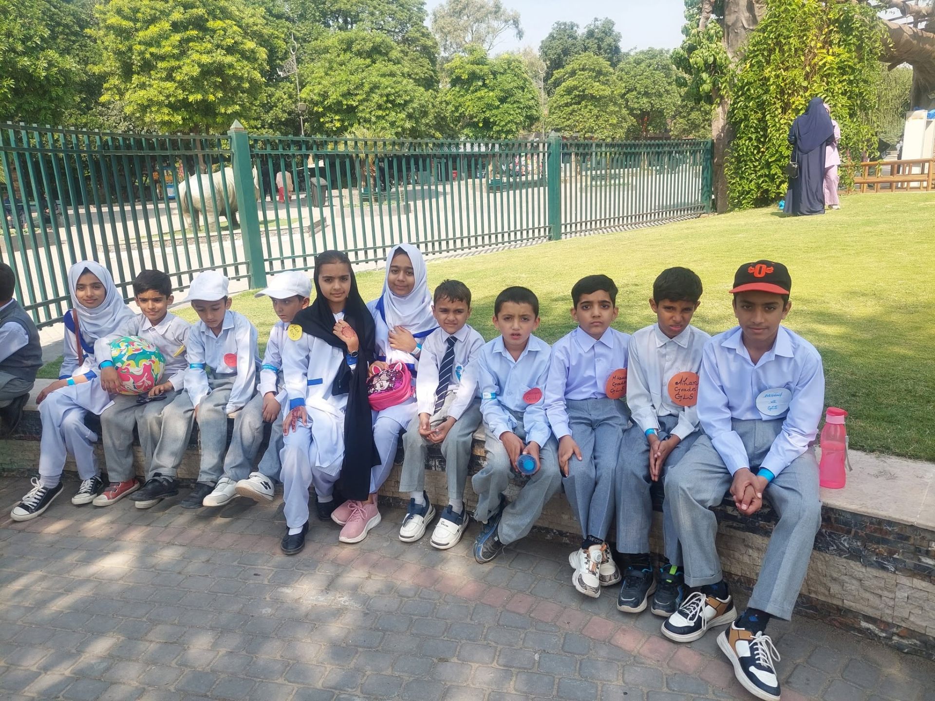 School field trip group photo